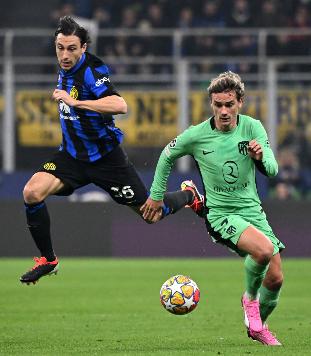 浙江男篮主场多名球迷喊黑哨，CBA官方严厉警告并责令整改（浙江男篮主场球迷高喊“黑哨”，CBA官方予以严正警告并责令整改）