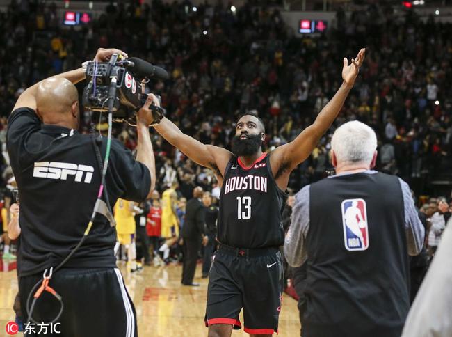 马卡：马塞洛之子恩佐-阿尔维斯首次入选欧青赛皇马U19大名单（马卡：马塞洛之子恩佐-阿尔维斯首度入选皇马U19欧青赛名单）