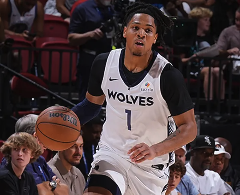 西蒙尼：要变得更强，朱利亚诺必须努力、谦虚并保持当前状态（西蒙尼：朱利亚诺若想更强，须勤奋、谦逊并延续当下表现）