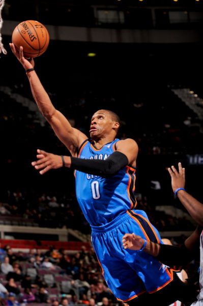 外媒：下赛季欧冠联赛阶段用球将采用白+薄荷绿+紫创新配色（外媒：下赛季欧冠联赛阶段用球将启用白、薄荷绿与紫的全新配色）