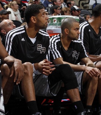 吉迪近期表现分析：起伏不定，团队精神为亮点（吉迪近期表现盘点：发挥波动，团队合作亮眼）