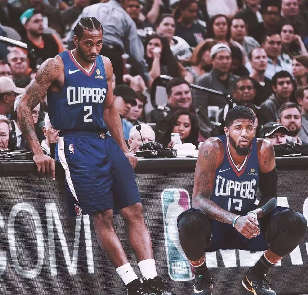 托蒂称赞穆里尼奥：绝对的顶级教练No.1，他为罗马带来冠军（托蒂盛赞穆里尼奥：教练界No.1，已为罗马带来冠军）