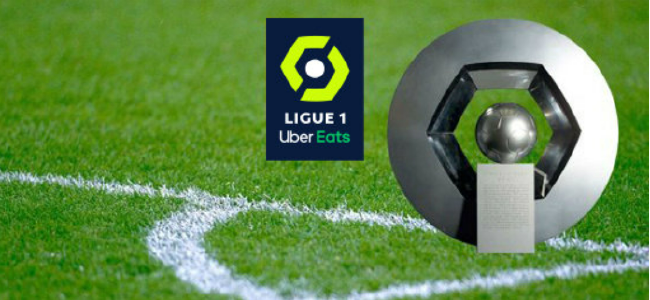 湖人本赛季输掉的7场比赛最少一场输10分，场均输17.7分（湖人本季7场失利分差全为两位数，场均净负17.7分）