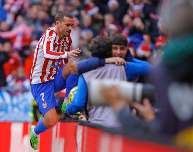 独特的精气神：肯威的足球魅力（与众不同的气质：肯威的足球风采）