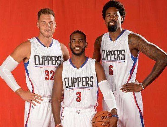 三场两零封仅丢1球，奥纳纳当选土媒评选的土超10月最佳球员（3战2零封仅失1球，奥纳纳当选土媒评出的土超10月最佳球员）