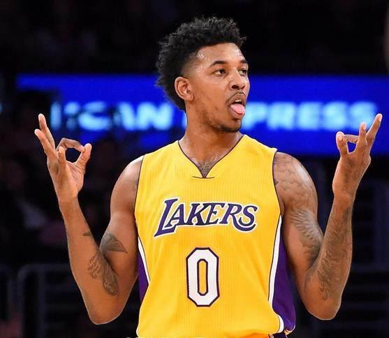 快船官方声明：我们与保罗分道扬镳，他不再是球队的一员（快船官宣：与保罗各奔前程，已不再隶属球队）