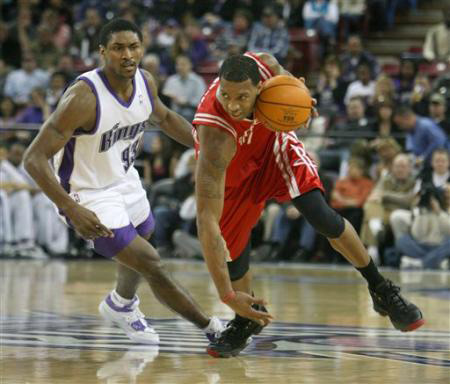 塔帅：我们更成熟了，马杜埃凯和哲凯赖什的夺冠经验很有帮助（塔帅：球队更成熟了，马杜埃凯与哲凯赖什的冠军经验助益良多）