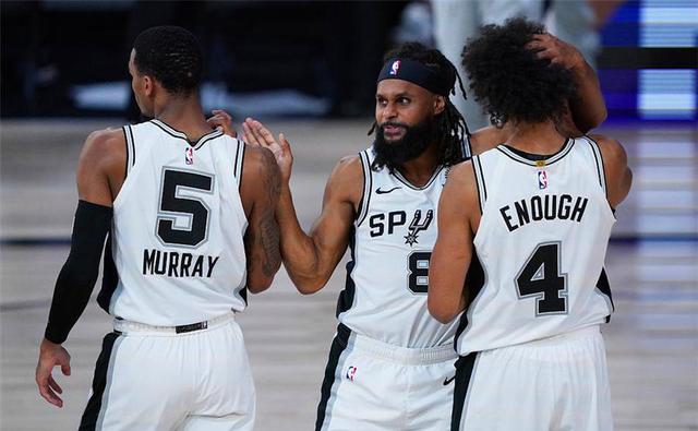 活塞主帅：七人得分上双是每场的目标，鼓励奥萨尔更多投中距离（活塞主帅：每场力争七人上双，盼奥萨尔多出手中投）