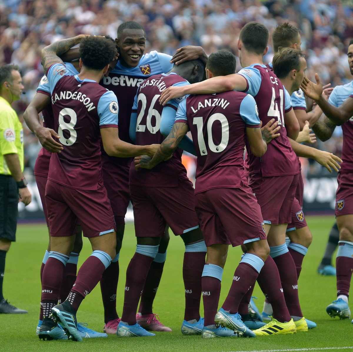 四川全华班首节合砍23分，次节9分钟得6分被青岛反超（四川全华班首节砍下23分，次节9分钟仅6分遭青岛反超）