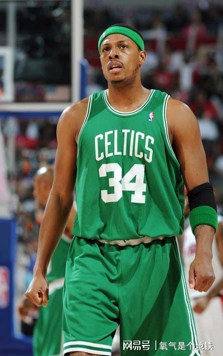 世体：亚马尔与詹姆斯非常相似，他们都常被与“GOAT”作比较（世界体育报：亚马尔与詹姆斯颇为相像，两人常被卷入“GOAT”之争）